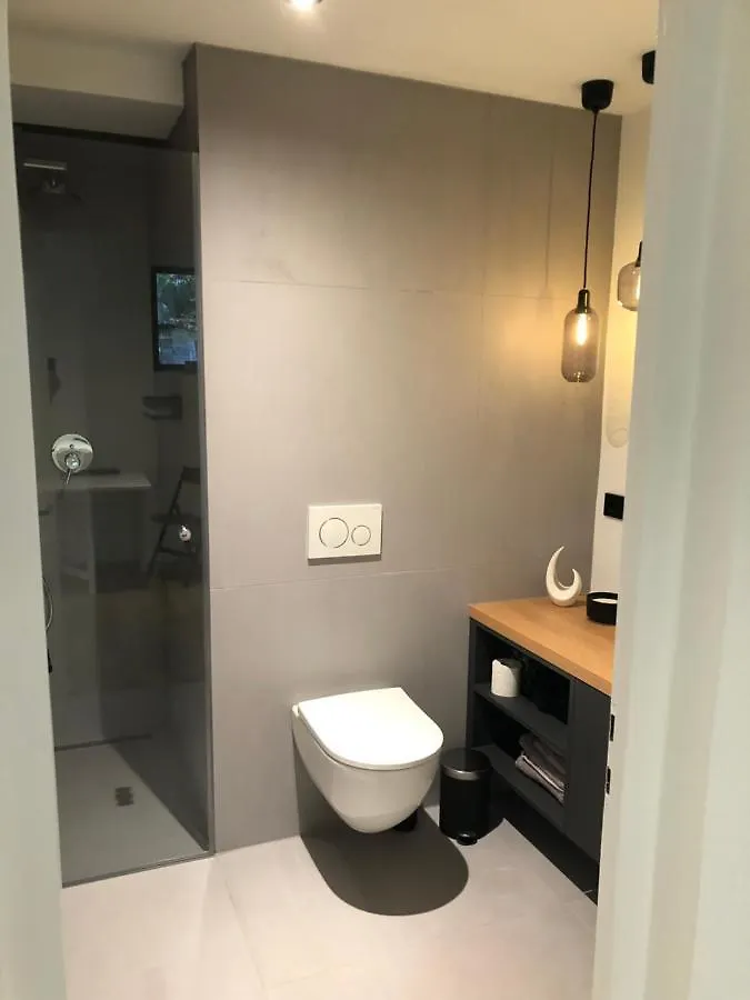 Appartement Bezaubernde Gastesuite Mit Terrasse Im Hinterhof Hamburg-Harburg Duitsland